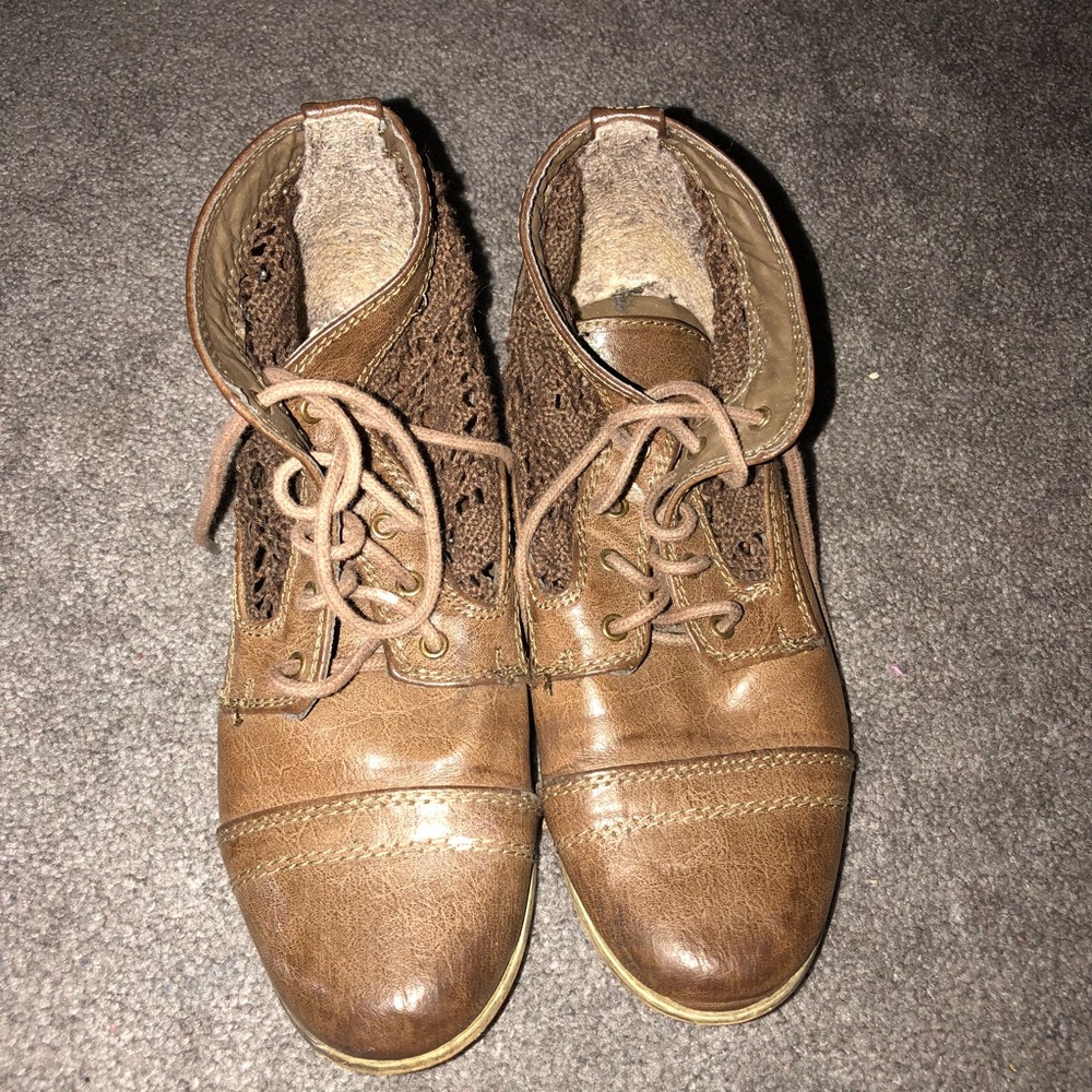 Super cute boho shoes
